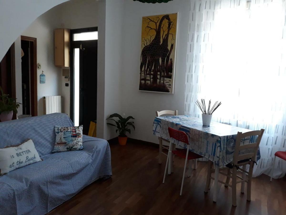 La Giara Apartment Специя Екстериор снимка